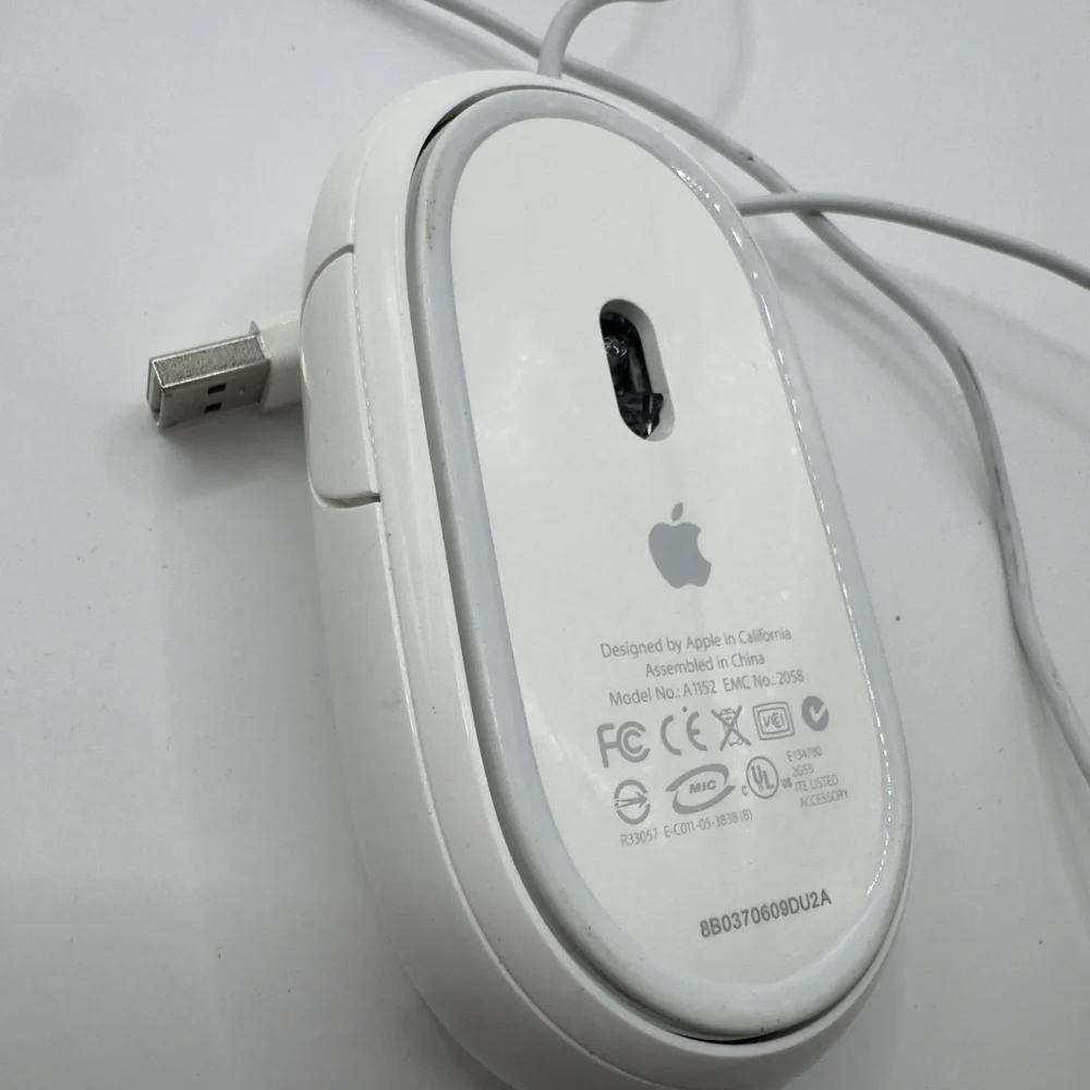 Apple Mighty Mouse Wired USB Optical Scroll EMC 2058 Computer Mouse A1152